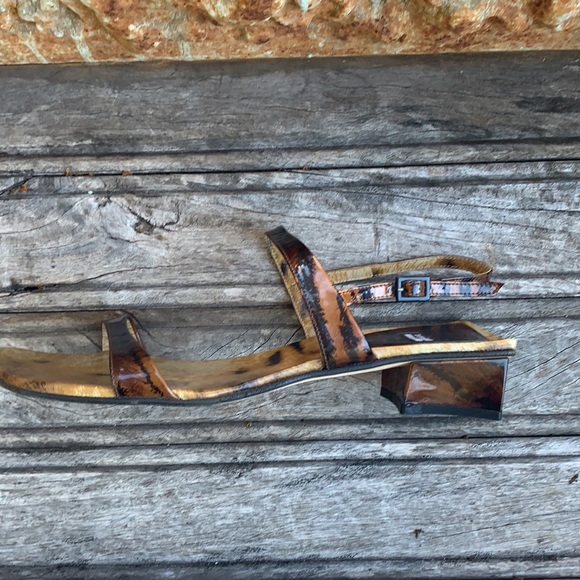 Stuart Weitzman Sandals - Picture 5 of 17